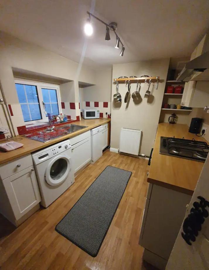 Beautiful Townhouse Next To Royal Victoria Park And Botanical Gardens Within Easy Walking Distance To Bath City Centre Dış mekan fotoğraf