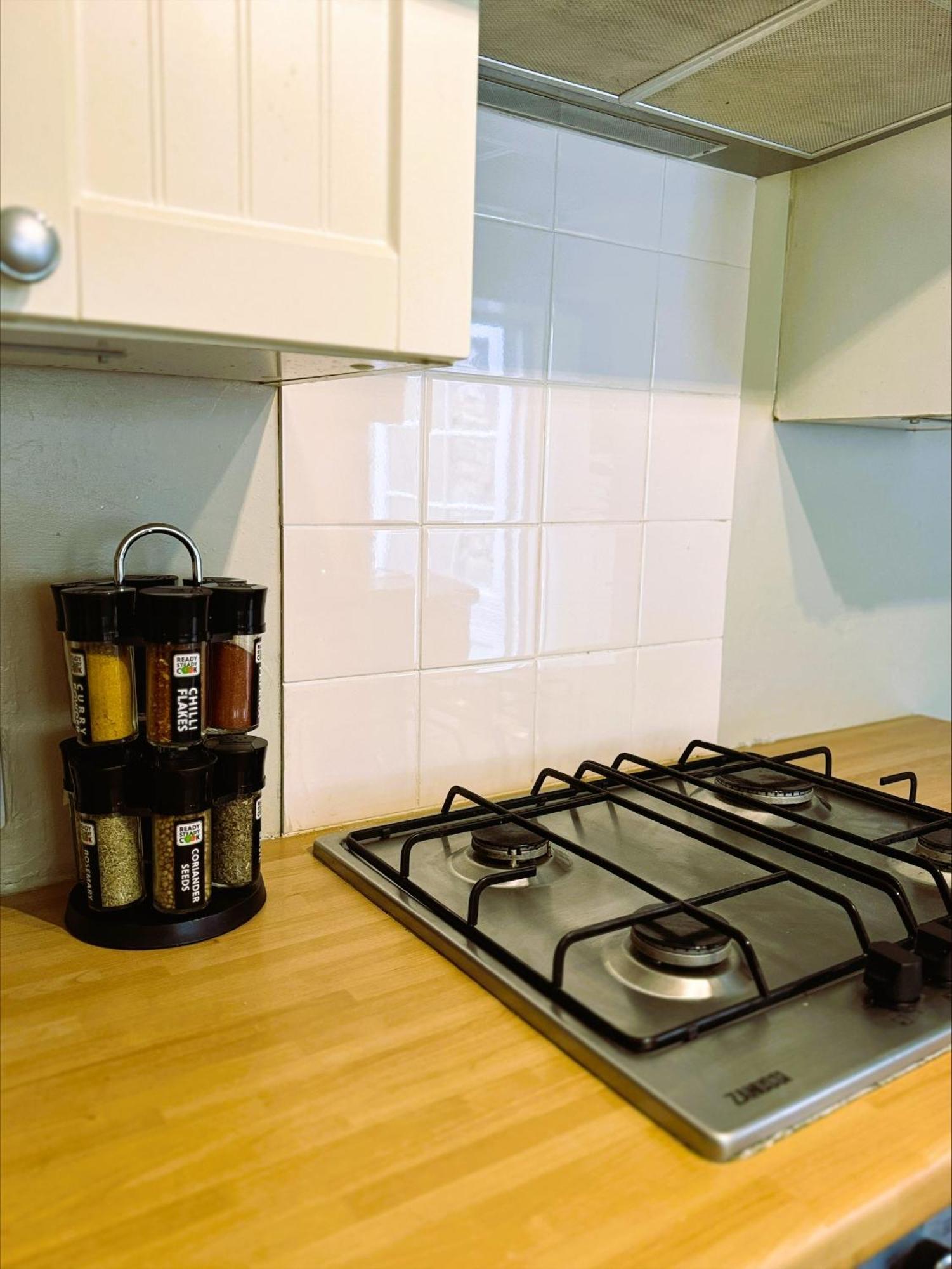 Beautiful Townhouse Next To Royal Victoria Park And Botanical Gardens Within Easy Walking Distance To Bath City Centre Dış mekan fotoğraf